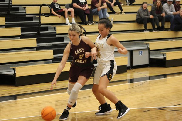 Lady Tigers Basketball